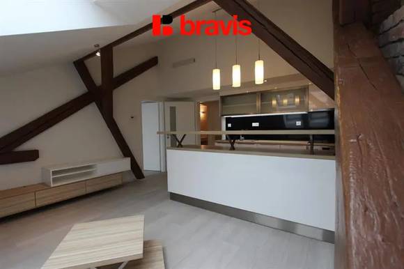 Pronájem bytu 2+kk, ul. Veveří, Brno - Veveří, klimatizace, střed města, klidný vnitroblok