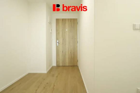 Pronájem bytu 2+kk, ul. Tř. Generála Píky, Brno - Černá Pole, garážové stání, sklep, internet, výhoda prvního nájemce