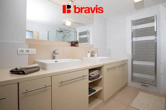 Prodej luxusního apartmánu 3+kk s terasou v AZ Toweru, dvě parkovací stání