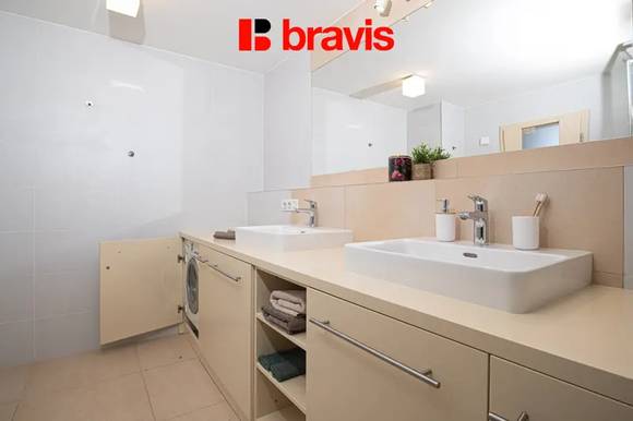 Prodej luxusního apartmánu 3+kk s terasou v AZ Toweru, dvě parkovací stání