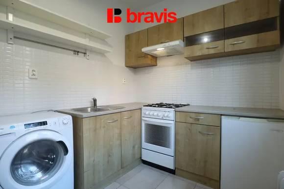 Pronájem bytu 2+1, Brno - Černovice, ul. Húskova, balkon