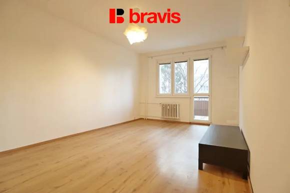 Pronájem bytu 2+1, Brno - Černovice, ul. Húskova, balkon