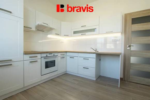 Pronájem cihlového bytu 2+1, lodžie, po kompletní rekonstrukci, komora, Brno - Královo Pole, ul. Mánesova