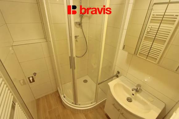 Pronájem cihlového bytu 2+1, lodžie, po kompletní rekonstrukci, komora, Brno - Královo Pole, ul. Mánesova