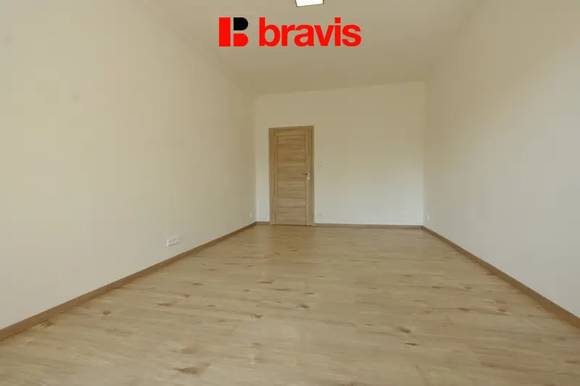 Pronájem cihlového bytu 2+1, lodžie, po kompletní rekonstrukci, komora, Brno - Královo Pole, ul. Mánesova