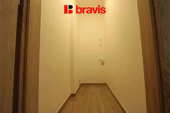 Pronájem cihlového bytu 2+1, lodžie, po kompletní rekonstrukci, komora, Brno - Královo Pole, ul. Mánesova