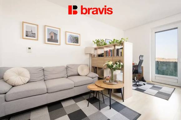 Prodej praktického bytu 1+kk (1+1), ul. U Leskavy, balkón