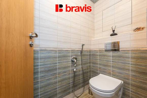 Prodej nízkonákladového bytu 3+kk, Brno - Žebětín, OV, terasa, parkovací stání, ul. Helenčina