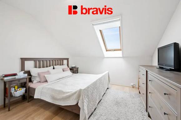 Prodej nízkonákladového bytu 3+kk, Brno - Žebětín, OV, terasa, parkovací stání, ul. Helenčina