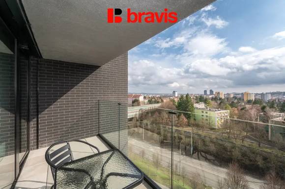 Nové 2+kk, Brno – Královopolská: Kompletně zařízený, s posilovnou, wifi