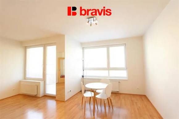 Pronájem bytu 2+kk, ul. Leskauerova, Brno - Líšeň,  balkon, možnost garážového stání