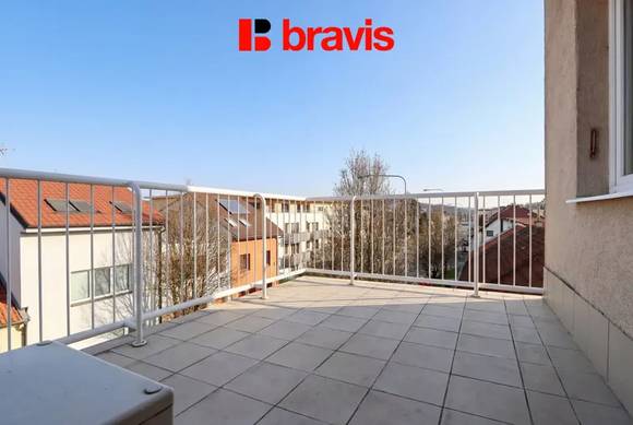 Pronájem prostorného bytu 2+kk, Brno - Komín, ul. Jundrovská, terasa, dvě parkovací stání