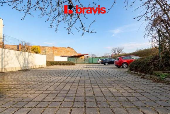 Pronájem prostorného bytu 2+kk, Brno - Komín, ul. Jundrovská, terasa, dvě parkovací stání