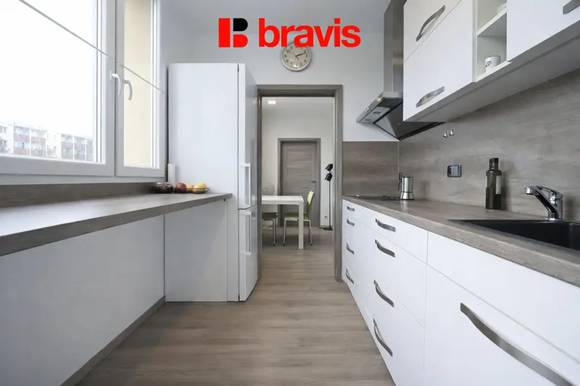 Pronájem bytu 3+1, ul. Blažkova, Brno - Lesná, balkon, sklep, částečně zařízený