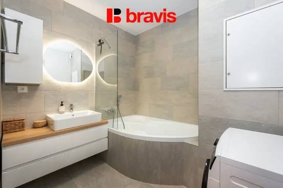 Prodej bytu 3+kk 74 m2, zahrada 623 m2, garáž, sklep, Holubice u Brna