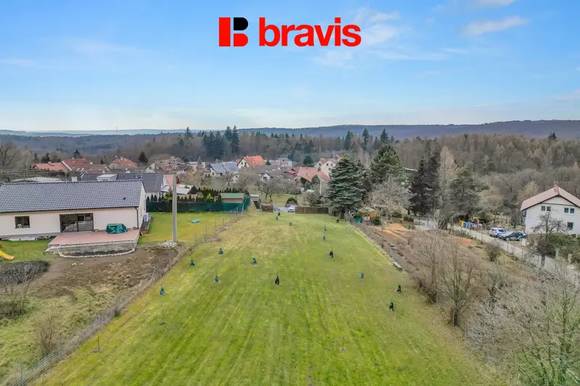 Prodej atraktivního pozemku o výměře 899 m², Babice nad Svitavou, vydáno stavební povolení