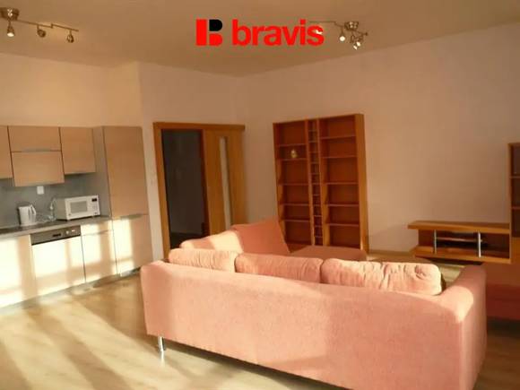 Pronájem zařízeného bytu 2+kk, Brno - Černá Pole ul. Kunzova, parkovací stání, balkon