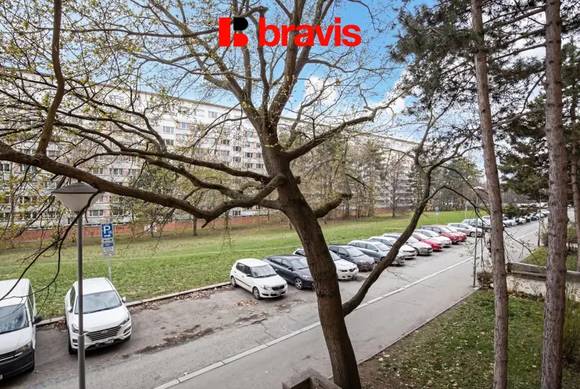 Prodej bytu 2+1, Brno - Lesná, ulice Milénova, lodžie, prostorná komora v bytě