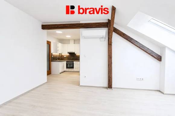 Pronájem velmi pěkného bytu 2+kk, Brno - střed, ulice Koliště, novostavba, klimatizace, podkrovní byt, centrum města