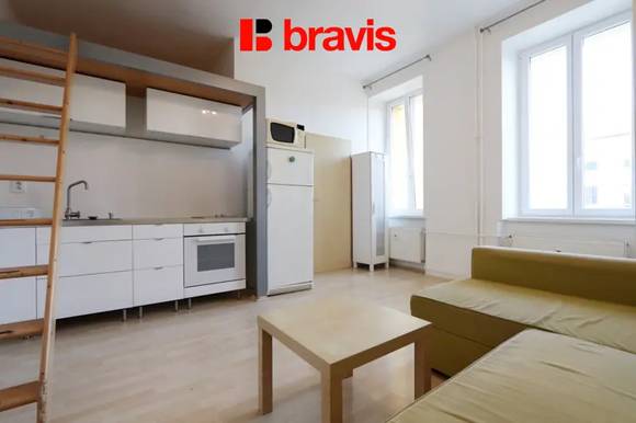 Pronájem bytu 1+kk, Brno - střed, ulice Štěpánská, zařízený, sklep