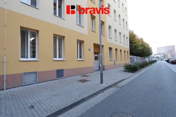 Pronájem bytu 1+kk, Brno - střed, ulice Štěpánská, zařízený, sklep