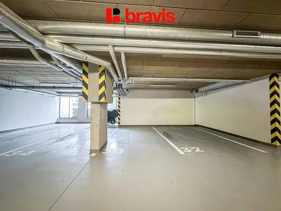 Pronájem garážového stání, Brno - Bystrc, ul. Markůvky