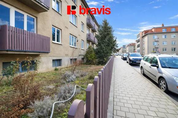 Pronájem bytu 3+kk, Brno - Židenice, ulice Slatinská, zařízený, balkon, klidná lokalita
