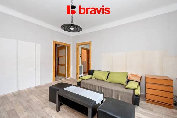 Pronájem rodinného domu Brno - Obřany, ulice Výpustky, zahrada, garáž