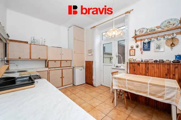 Pronájem rodinného domu Brno - Obřany, ulice Výpustky, zahrada, garáž