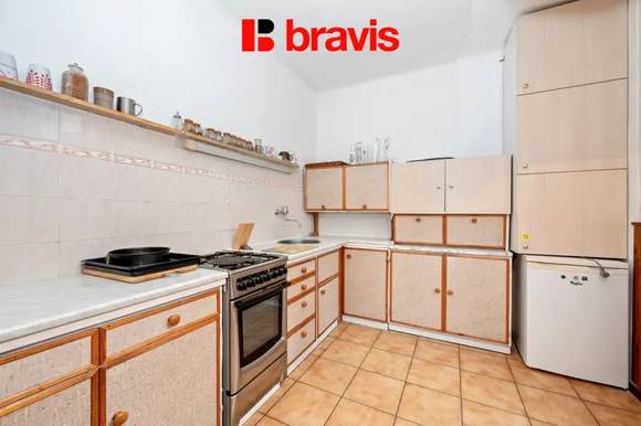 Pronájem rodinného domu Brno - Obřany, ulice Výpustky, zahrada, garáž