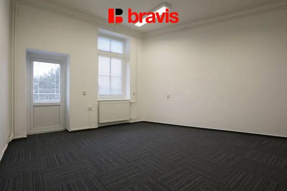 Pronájem kancelářských prostor, ul. Bezručova, Brno - Staré Brno, zrekonstruované, výtah