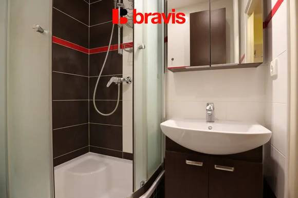 Pronájem bytu 1+1, ul. Fillova, Lesná, kompletně zařízený, lodžie, sklep