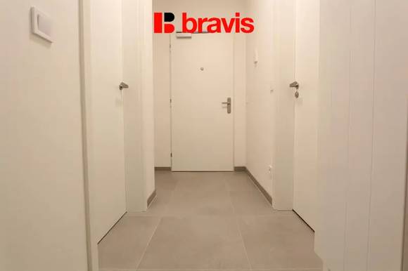 Rent of a luxury new apartment 2+kk, Neumannova Street, Brno - Masaryk District, terrace, garden, air conditioning, dressing room, garage space included in the price
