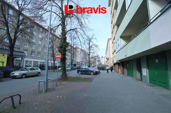 Pronájem zařízeného bytu 1+1, Brno - Veveří, ulice Bayerova, lodžie