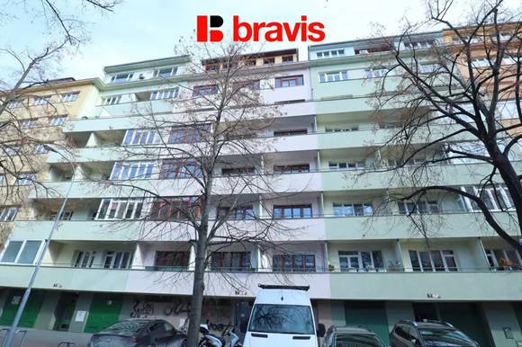 Pronájem zařízeného bytu 1+1, Brno - Veveří, ulice Bayerova, lodžie