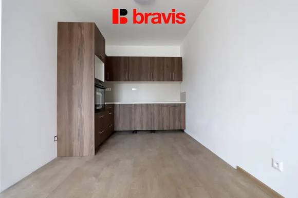 Pronájem prostorného bytu 1+kk, Brno - Starý Lískovec, ul. Kroupova, novostavba, parkovací stání v ceně, sklep