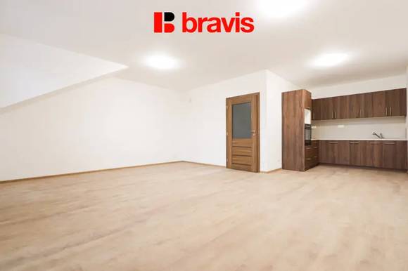 Pronájem prostorného bytu 1+kk, Brno - Starý Lískovec, ul. Kroupova, novostavba, parkovací stání v ceně, sklep