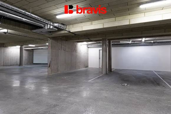 Pronájem bytu 1+kk, Brno - Pisárky, Vinařská ulice, zařízený, balkon, sklep, garážové stání
