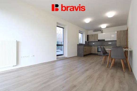 Pronájem bytu 2+kk, ulice Myslínova, Brno - Královo Pole, Vila „Pod Zaječí horou“, terasa se zahrádkou, 2 parkovací stání, sklep