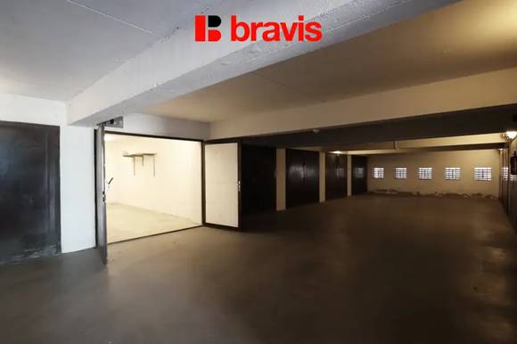 Prodej garáže 18 m², ul. Věstonická, městská část Vinohrady, elektřina
