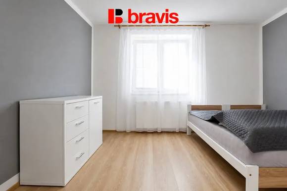 Pronájem bytu 2+kk, Rosice u Brna, ul. Zbýšovská, klidná lokalita, možnost garážového stání