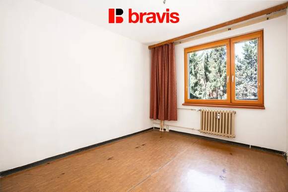 Prodej bytu 2+1 se šatnou, 51 m² a dvěma lodžiema 6,2 m2, Brno – ulice Záhumenice