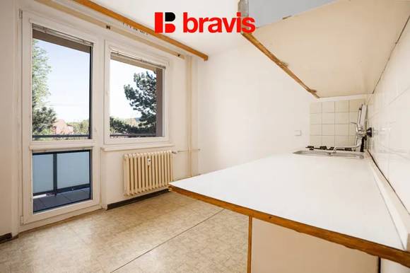 Prodej bytu 2+1 se šatnou, 51 m² a dvěma lodžiema 6,2 m2, Brno – ulice Záhumenice
