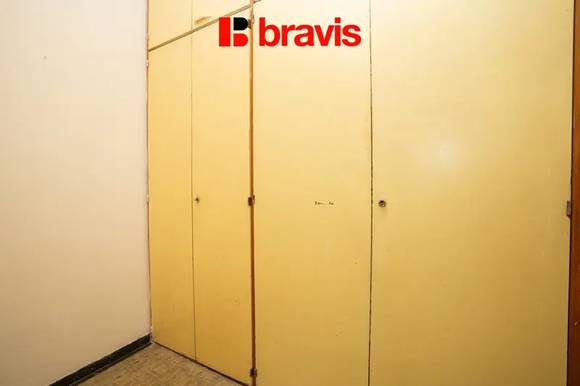 Prodej bytu 2+1 se šatnou, 51 m² a dvěma lodžiema 6,2 m2, Brno – ulice Záhumenice