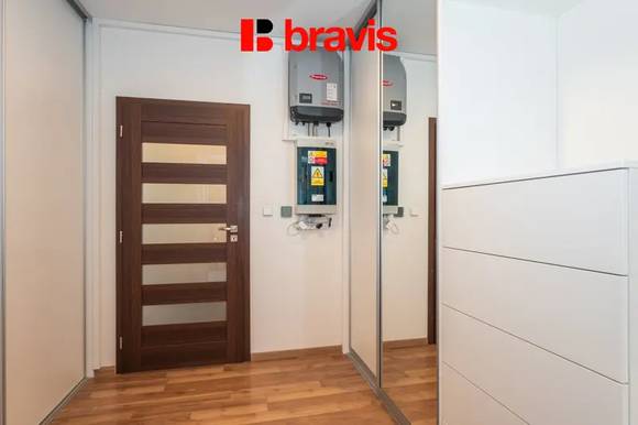 Prodej nízkoenergetického RD 4+kk (126m²), Želešice u Brna, prostorná šatna, garáž (29m²), zahrada, v blízkosti lesa