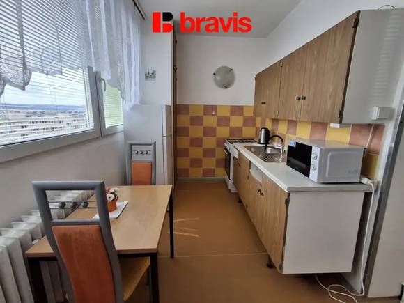 Pronájem bytu 1+1 38 m², částečně zařízený, lodžie,  Brno - Lesná, ul. Brožíkova