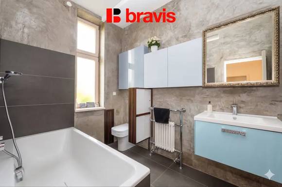 Prodej vily 5+kk na výjimečném místě, Tišnov, Riegrova ulice, nádherná, rozlehlá zahrada, pozemek 1997m², sklep, parkování