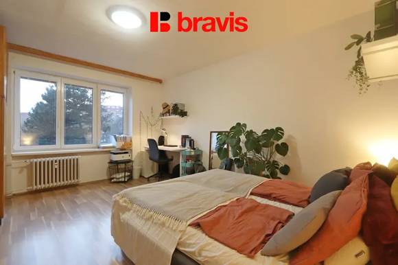 Pronájem bytu 1+1, ul. Křídlovická, Brno - střed, výborná dostupnost, sklep, balkon s výhledem do vnitrobloku