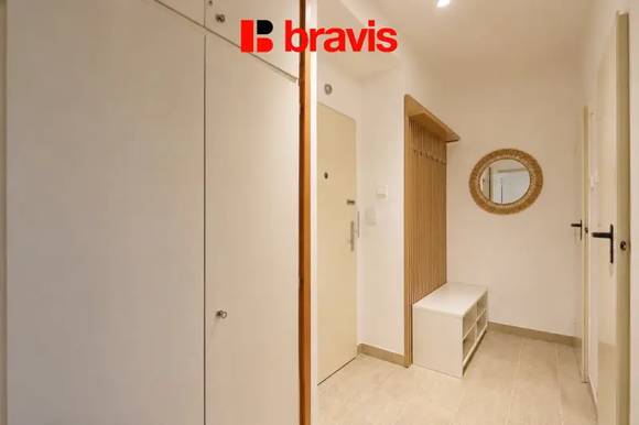 Pronájem bytu 1+1, ul. Křídlovická, Brno - střed, výborná dostupnost, sklep, balkon s výhledem do vnitrobloku