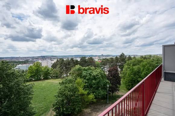 Pronájem moderního bytu 4+kk s terasou, sklepem a 2 parkovacími stáními – Brno, Lesná, ulice Fillova